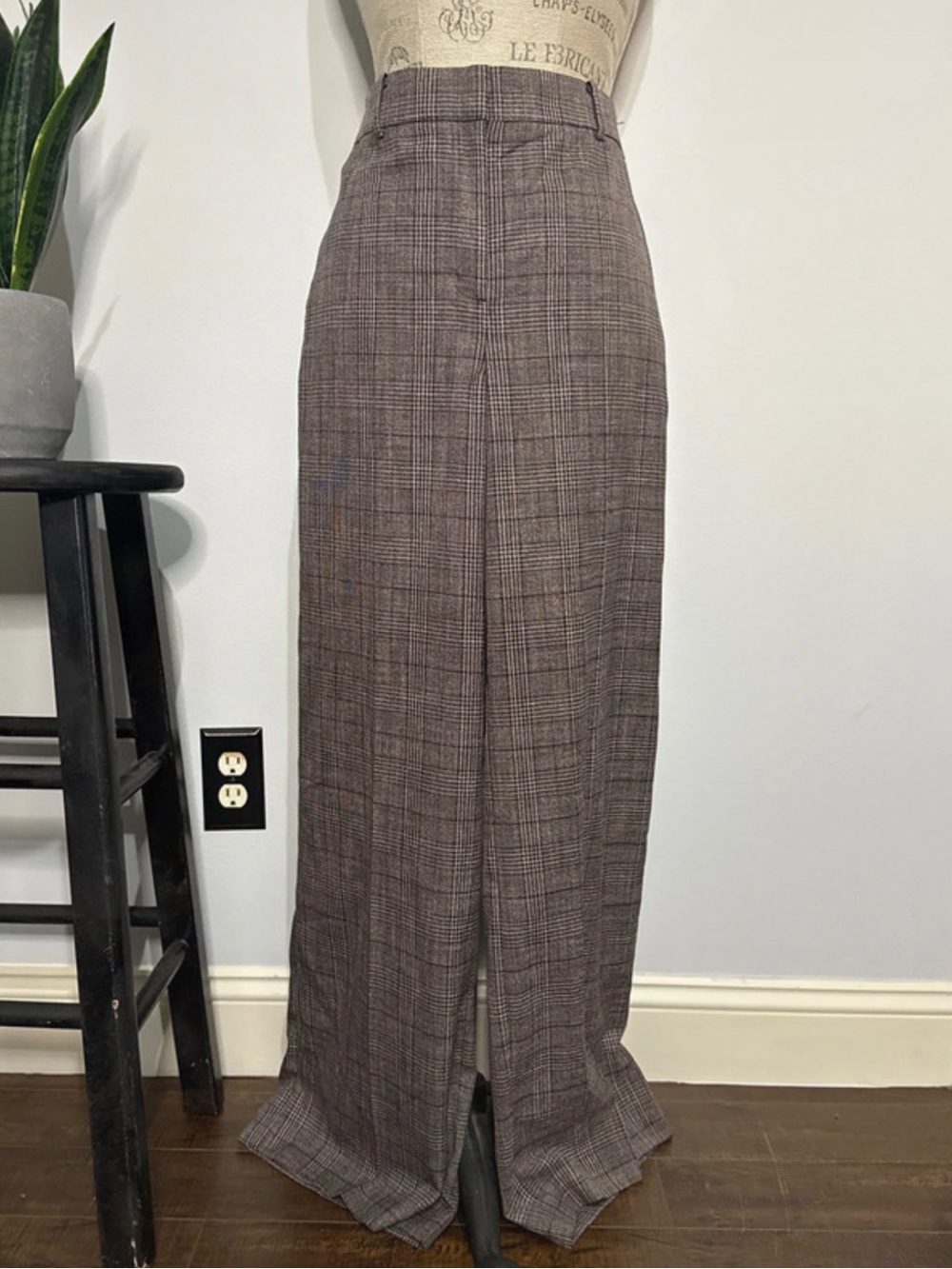 Ann Taylor Plaid Trousers size 8